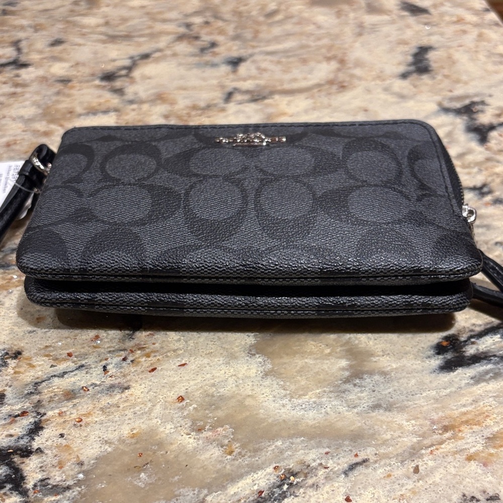 New Coach Black Signature Double Zip Wristlet Clutch. Silver hardware - Picture 5 of 7